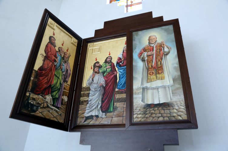 Nowy ołtarz w kościele błogosławionego Jana XXIII