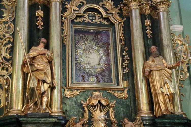 Legat Papieski na uroczystości w Łasku