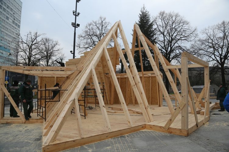 Budowa stajenki betlejemskiej 2014