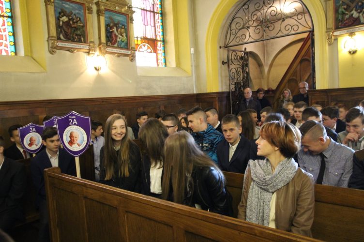 Jan Paweł II patronem Gimnazjum w Gomulinie