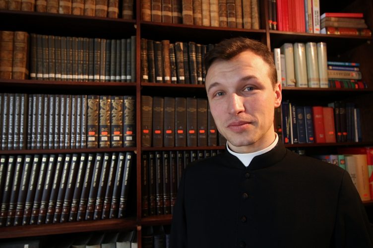 Kapłaństwo, to ukazywanie innym Chrystusa – diakon Łukasz Glapiński