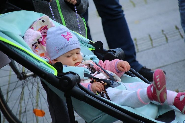 Koronka na ulicach miast świata 2017