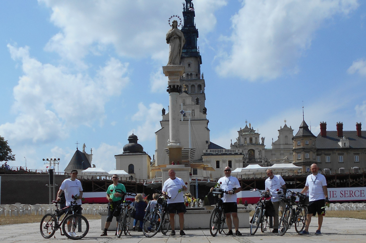 Łask: I Męska Pielgrzymka Rowerowa na Jasną Górę