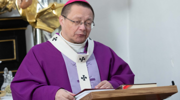 Abp Ryś: czy miłość jest fundamentem twojego działania? – Msza św. przy grobie bł. Rafała Chylińskiego