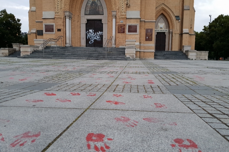 Zatrzymano sprawcę dewastacji drzwi Katedry