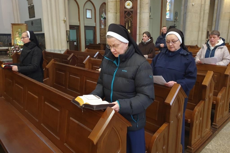 Cisza Wielkiej Soboty – Ciemna Jutrznia w łódzkiej katedrze