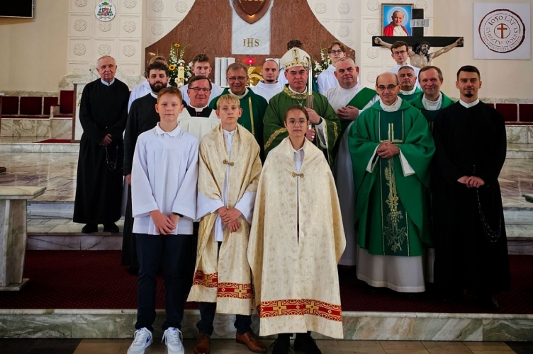 Ojcowie Redemptoryści rozpoczęli posługę w parafii pw. NSJ w Piotrkowie Trybunalskim