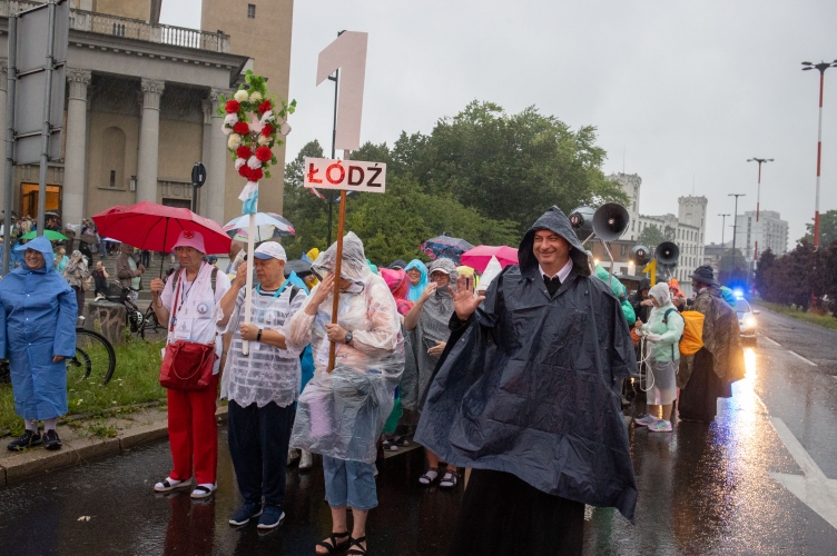 Wyruszyła 98. Piesza Pielgrzymka Łódzka na Jasną Górę