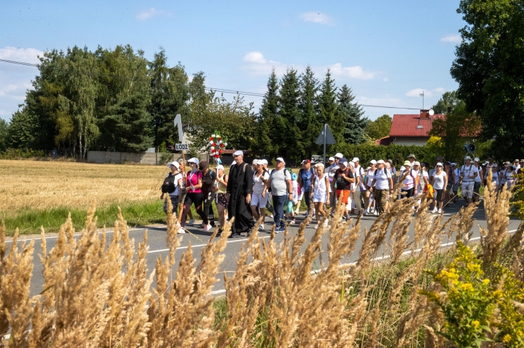 Zaproszenie na pielgrzymkę z Łodzi do Częstochowy – pieszo, rowerem, duchowo lub po mieście