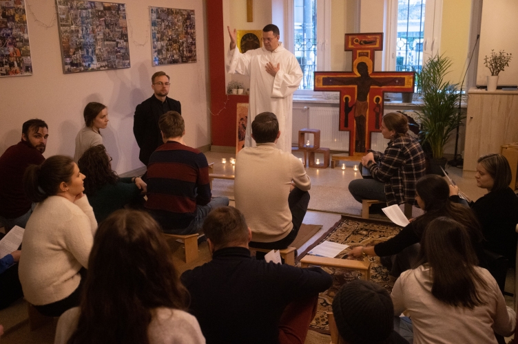 Dlaczego Europejskie Spotkanie Młodych 2026 odbędzie się w Łodzi? Odpowiada br. Maciej z Taize - wywiad