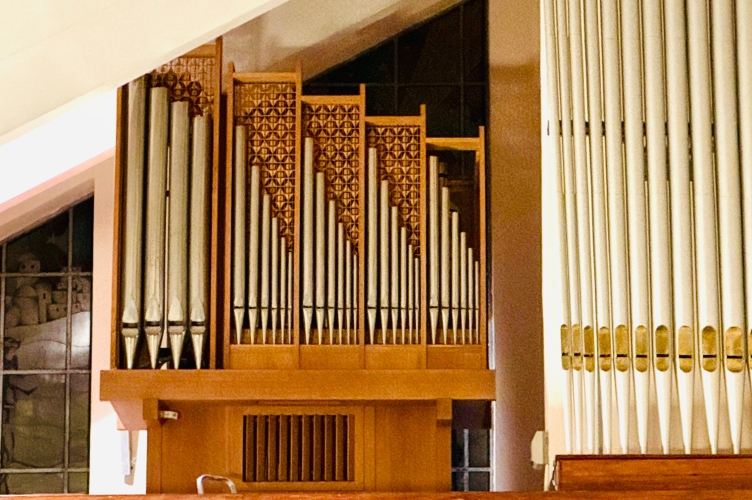 Ze Szwecji do Rąbienia k. Łodzi – organy piszczałkowe w rąbieńskiej parafii