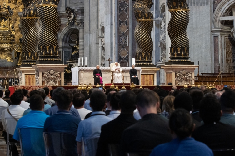 Spotkanie kleryków z Ojcem Świętym Leonem i pielgrzymka do Bazyliki św. Piotra w Watykanie
