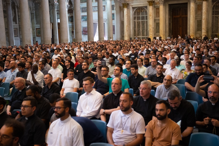 Różaniec kleryków z całego świata zainaugurował Jubileusz Seminarzystów w Rzymie