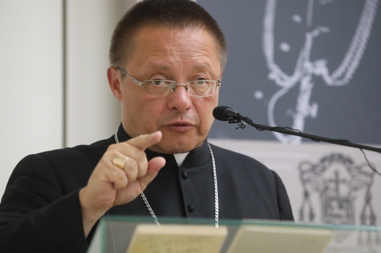 Kard. Ryś: rocznice „Nostra aetate” i wizyty Jana Pawła II w synagodze okazją do refleksji nad dialogiem chrześcijańsko-żydowskim