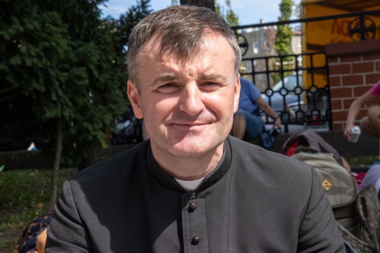 ks. Marcin Pietrzyk o pielgrzymowaniu w V grupie na Jasną Górę #100PPŁ