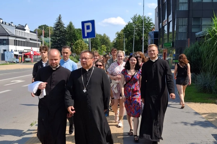 Kardynał Grzegorz spotkał się z łódzkimi Oazowiczami