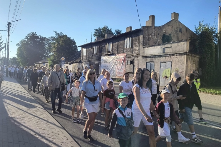 Zgierzanie wyruszyli na Jasną Górę  