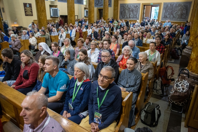 Kard. Krajewski do łódzkich pielgrzymów: Jezus chce, bym zaniósł Go dokądkolwiek pójdę!
