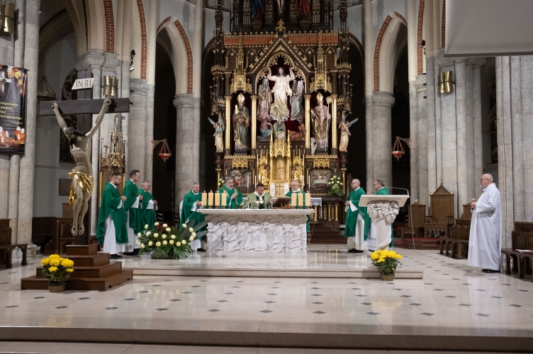 Kard. Ryś w 30. rocznicę Hospicjum domowego Caritas: Przyjaźń jest słowem kluczowym do zrozumienia hospicjum