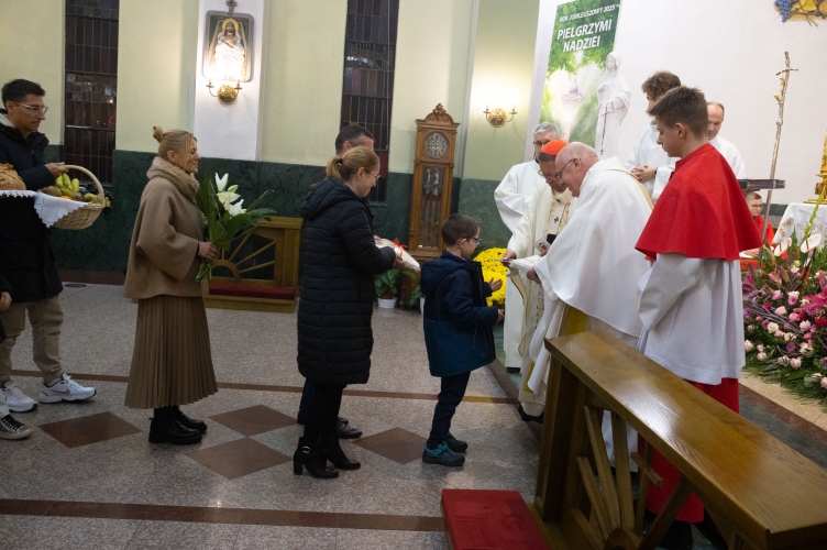 Kard. Ryś w Ksawerowie: jedyna świątynia, która jest wieczna to człowiek!