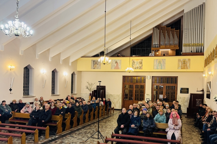 Muzyczne spotkania przy rondzie - koncert listopadowy