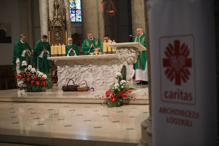 Kard. Ryś: znakiem nadziei jest ten, kto kocha | IX ŚWIATOWY DZIEŃ UBOGICH