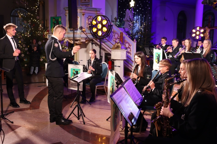 Tomaszów Maz.: Kolędowanie u Serca Jezusowego