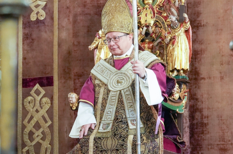 Ingres kard. Grzegorza Rysia do katedry na Wawelu