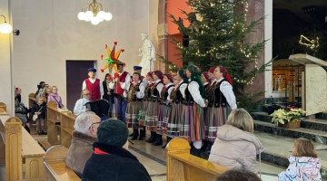 Piotrków Trybunalski: kolędowanie w parafii Miłosierdzia Bożego