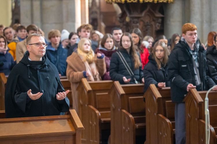 O robotnikach w winnicy - katedralne spotkanie rekolekcyjne Arena Młodych 2026