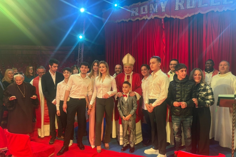 Papieski jałmużnik z wyjątkową posługą wśród cyrkowców