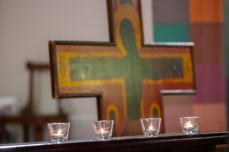 Rąbień: nabożeństwo adoracji Krzyża Św. ze śpiewami Taize