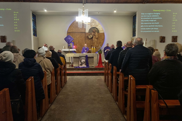 Bp Pękalski: najważniejsze pytanie życia: czy chcę być zbawiony? | Wielkopostne Kościoły Stacyjne 2026