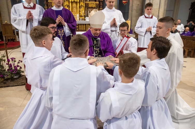 Bp Wołkowicz do przyszłych lektorów: potrzebujemy kontaktu ze Słowem, by Pan Jezus przez nas mógł przemawiać!