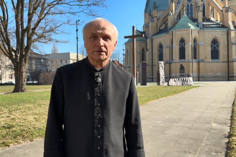 Katedra biskupa - ks. dr Sławomir Sosnowski #SerwisIngresowy