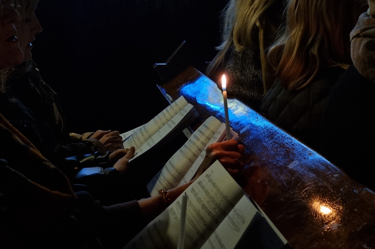 Warsztaty śpiewów Taizé zakończyły się modlitwą w „Białym Kościele”