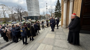 Ku czci św. Faustyny, Sekretarki Bożego Miłosierdzia