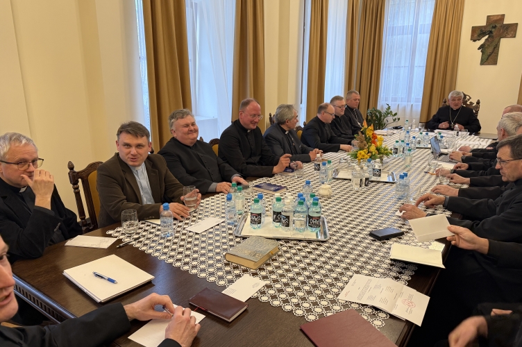 Kard. Krajewski do członków Rady Kapłańskiej: żebyśmy wszystkie decyzje podejmowali w mocy Ducha Świętego i dla dobra osobistego ludzi i naszego Kościoła!