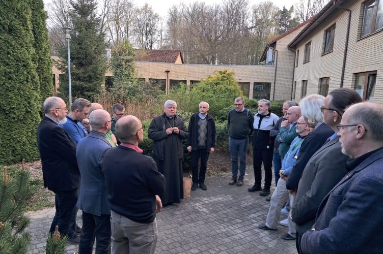 Kard. Krajewski podczas spotkania z diakonami stałymi mianował ks. dr. Sosnowskiego odpowiedzialnym za formację stałą diakonów