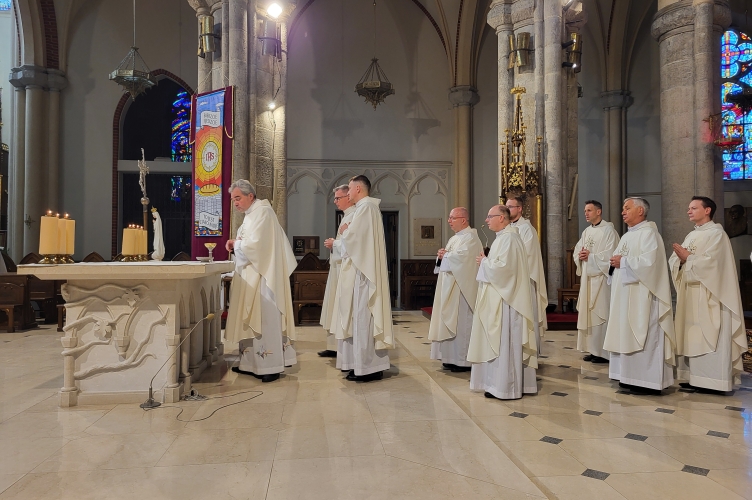 Kard. Krajewski do kapłanów: nie jak ja chcę, ale jak Ty chcesz, niech się stanie - to jest sens kapłaństwa!