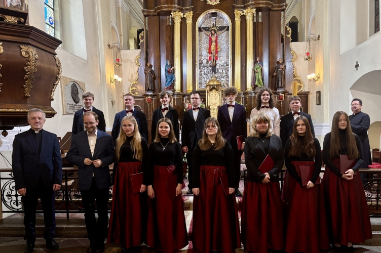Wielkanocny koncert muzyki chóralnej w Lutomiersku
