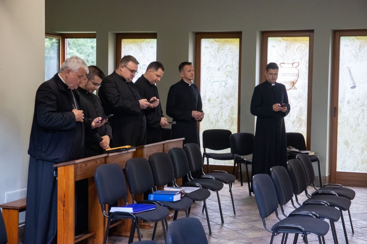 Kard. Krajewski do przyszłych diakonów: my możemy się mylić, ale nie Pan Bóg! Na tym polega posłuszeństwo!