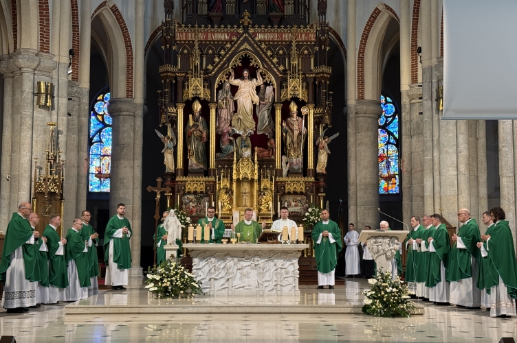Bp Kleszcz: przyjmujmy kryzysy i trudności jako łaskę do weryfikacji, do umocnienia tego, co w nas jest dobre!
