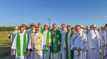 Łódzka reprezentacja na jubileuszowym - XXX Spotkaniu Młodych na Lednicy