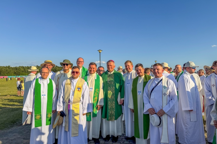 Łódzka reprezentacja na jubileuszowym - XXX Spotkaniu Młodych na Lednicy