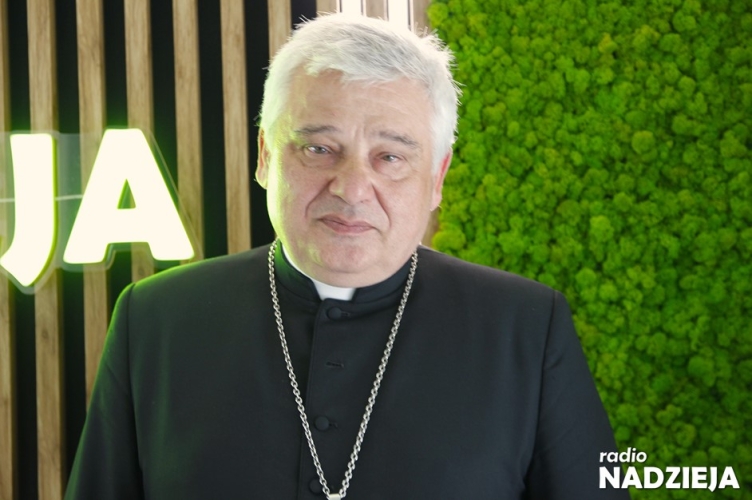 Kard. Krajewski w wywiadzie dla Katolickiego Radia NADZIEJA Diecezji Łomzyńskiej