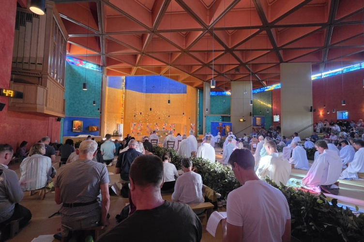 Trzy drogi, jeden cel. Łódzkie seminaria na pielgrzymim szlaku do Taizé