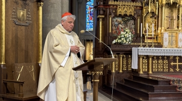 Kard. Krajewski podczas czwartkowej Eucharystii: czy staję się dowodem na istnienie Boga?