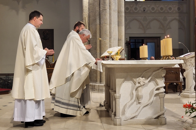 Kard. Krajewski podczas czwartkowej Eucharystii: Królestwo Boże zaczyna się od spotkania z Jezusem!