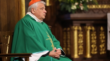 Kard. Krajewski: kiedy nie przebaczam, marnuję okazję do bycia pięknym | czwartkowa Eucharystia w łódzkiej Katedrze